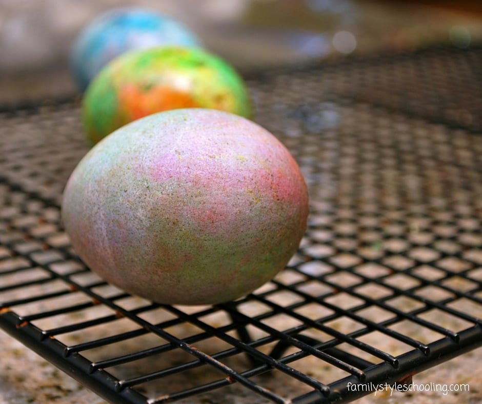 Using rice to color your Easter eggs